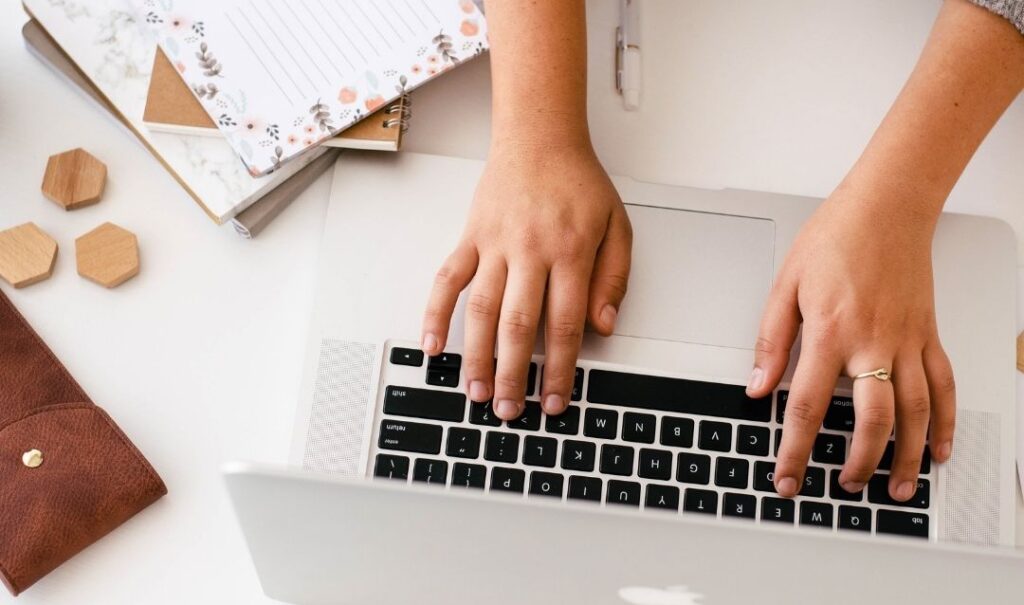 Social Media Detoxing: How and Why a Social Media Detox Can Boost Personal Growth