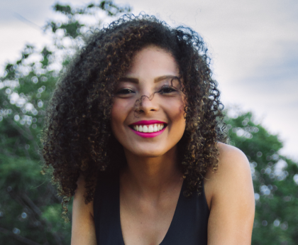 Women Taking Powdered Collagen For Skin Health See These 5 Benefits